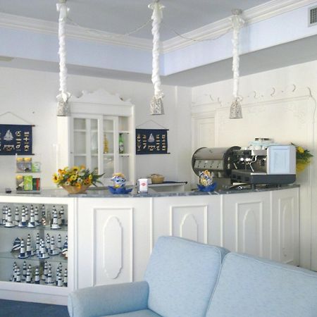Hotel Maremonti Gabicce Mare Restaurant photo